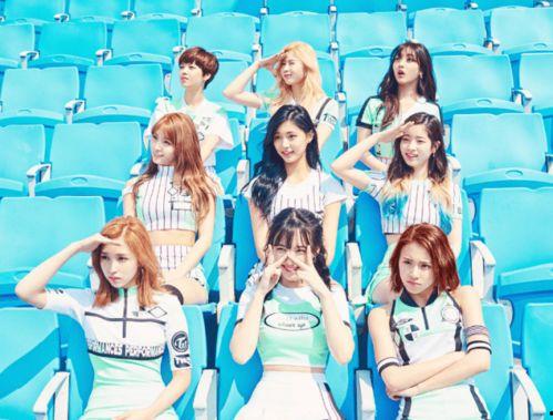 二代女团爆料谈恋爱视频,甜蜜视频引发网友热议